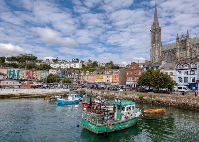 14 Dun Farraige * Cobh